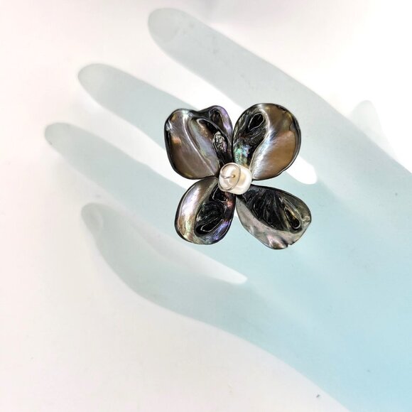 Midnight Blue Sea Shell Freshwater Pearl Bead Asymmetric Flower Adjustable Ring - Picture 3 of 12
